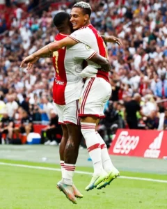 เซ็นสัญญาครั้งที่ห้า